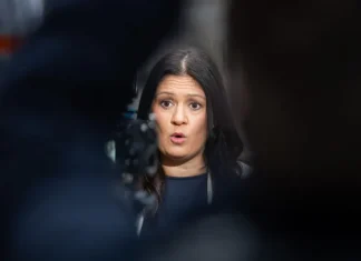 Scandal în Marea Britanie legat de vânzarea celebrului ziar THE TELEGRAPH!