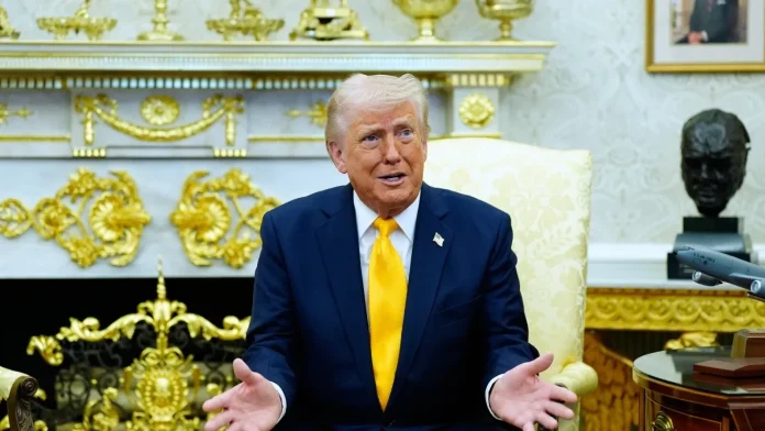 Gura păcătosului adevăr grăiește! Donald Trump: ”Să fiu sincer, vreau să punem mâna pe petrolul din Iran!” Gura păcătosului adevăr grăiește! Donald Trump: ”Să fiu sincer, vreau să punem mâna pe petrolul din Iran!”