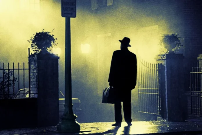 Tucker Carlson introduce în circuitul public tema atacurilor extrasenzoriale, de tip demonic/satanic. Interviu cu “Exorcistul-șef” al Bisericii Catolice! (Inpolitics) Tucker Carlson introduce în circuitul public tema atacurilor extrasenzoriale, de tip demonic/satanic. Interviu cu “Exorcistul-șef” al Bisericii Catolice! (Inpolitics)