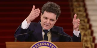 Nicușor Dan, interviu la Europa FM, confirmă că Bolojan nu vrea să demisioneze și insistă pentru o soluție de guvernare fără AUR!