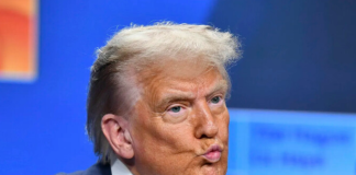 THE ATLANTIC: Trump postează noaptea ”în serie” pe rețelele de socializare. Care e starea sa reală de sănătate?!