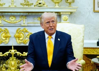 Trump a luat-o razna?! Un analist CIA îl acuză că a încercat accesarea codurilor nucleare!