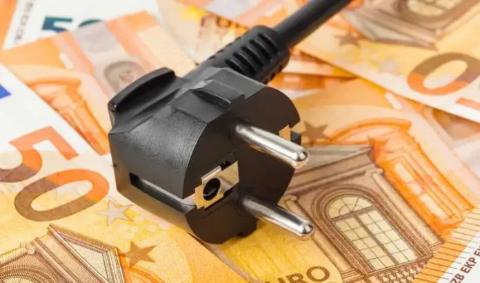 La București se plătește cel mai scump curent electric dintre capitalele europene! La București se plătește cel mai scump curent electric dintre capitalele europene!