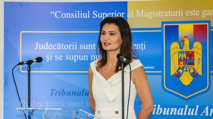 Președinta Tribunalului Argeș declanșează ”Revoluția Maritală”. Cornelia Olteanu propune ”căsătoria pe perioadă determinată”! (LIBERTATEA) Președinta Tribunalului Argeș declanșează ”Revoluția Maritală”. Cornelia Olteanu propune ”căsătoria pe perioadă determinată”! (LIBERTATEA)