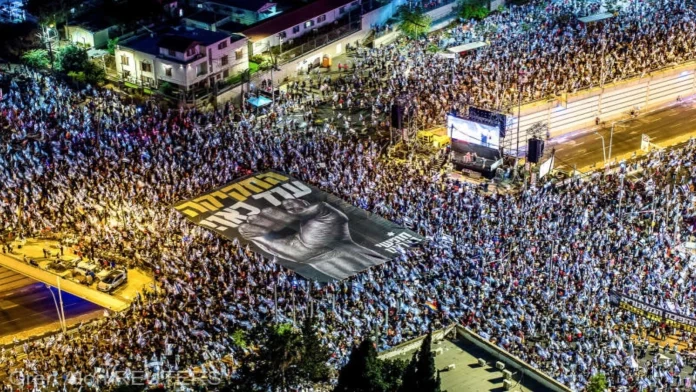 Proteste în Israel: “Netanyahu este cea mai mare amenințare la adresa evreilor!” Proteste în Israel: “Netanyahu este cea mai mare amenințare la adresa evreilor!”