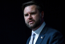 JD Vance părăsește Pakistanul după 21 de ore de negocieri eșuate, în timp ce Trump se duce la meci!