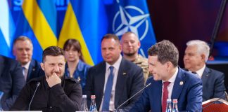 SRS, despre formatul B9 fără greutate: Summit de consolare, manipulări interne și repoziționarea forțată a lui Nicușor Dan
