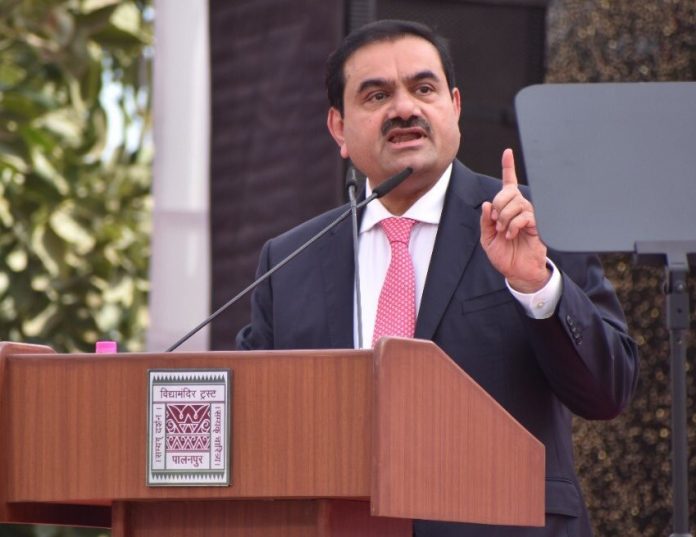 Justiție pe bani. SUA renunță la acuzațiile de corupție contra miliardarului indian Gautam Adani după ce acesta investește 10 miliarde de dolari în economia americană! Justiție pe bani. SUA renunță la acuzațiile de corupție contra miliardarului indian Gautam Adani după ce acesta investește 10 miliarde de dolari în economia americană!