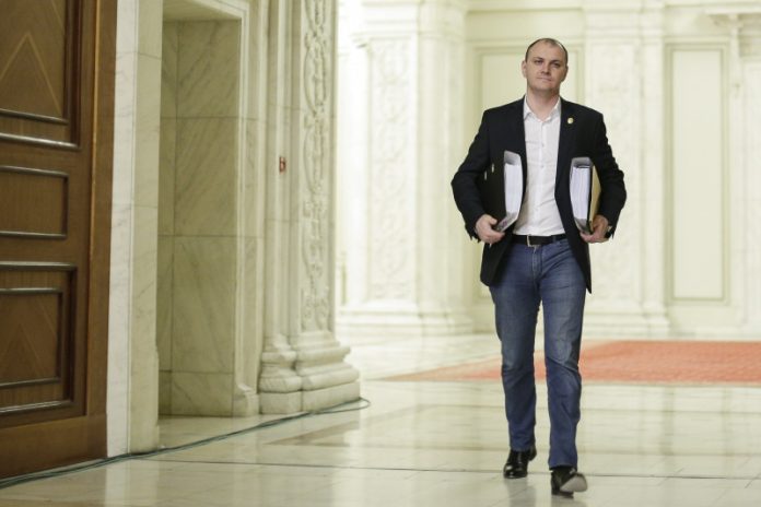 Sebi Ghiță, răspuns în 10 puncte la acuzațiile c-ar fi agentul Rusiei! Sebi Ghiță, răspuns în 10 puncte la acuzațiile c-ar fi agentul Rusiei!