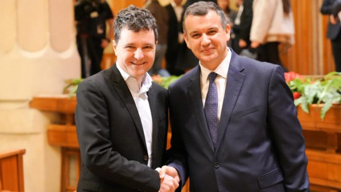 “Ce trebuie să știm / Ca să nu … greșim”: Cum și de ce s-ar fi gândit Nicușor Dan la soluția Eugen Tomac – premier desemnat? “Ce trebuie să știm / Ca să nu … greșim”: Cum și de ce s-ar fi gândit Nicușor Dan la soluția Eugen Tomac – premier desemnat?
