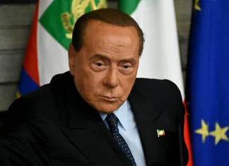 Celebra vilă a lui Berlusconi din Sardinia a fost vândută familiei regale din Qatar pentru 350 de milioane de euro