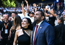 Trump o aduce pe iubita lui Kash Patel, pe ultima sută de metri, să cânte la Freedom 250