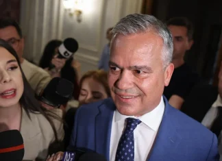 Adrian Veștea povestește cum s-a derulat relaționarea cu Nicușor Dan pentru nominalizare. Vrea vot de învestire miercuri!
