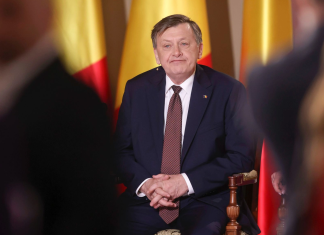 Crin Antonescu: ‘Sunt curios să-l văd pe Bolojan făcând opoziție nu împotriva PSD-ului, ci împotriva lui Nicușor și-a lui Tomac’