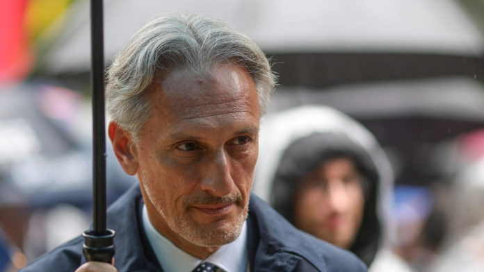Matei Păun, omul din umbră al lui Nicușor Dan, avertizează: “Fără compromisuri, mai devreme sau mai târziu, vom ajunge la anticipate!” Matei Păun, omul din umbră al lui Nicușor Dan, avertizează: “Fără compromisuri, mai devreme sau mai târziu, vom ajunge la anticipate!”