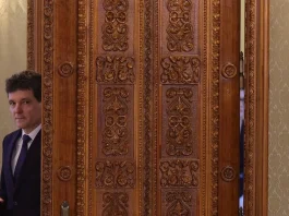 Lucian Negrea (STIRIPESURSE): Nicușor Dan devine președinte-jucător și forțează trecerea în Parlament a unui guvern Eugen Tomac, sub amenințarea alegerilor anticipate!