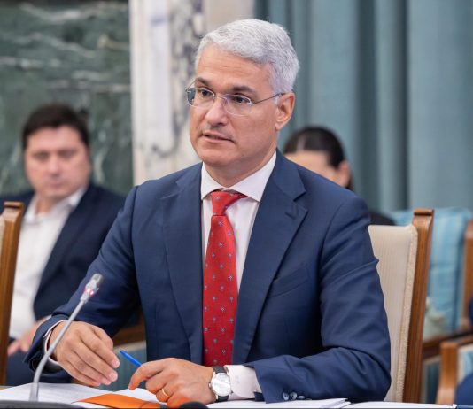 Ministrul Pîslaru păcălește statul și capătă locuință de lux lângă Arcul de Triumf! ”Toți oamenii lui Bolojan!”