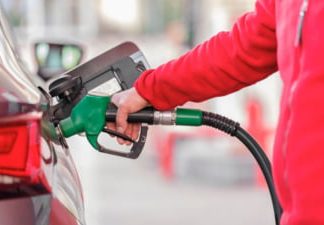Bombardamentele din Marea Neagră blochează importul petrolului din Kazahstan, ce se rafinează la Petromidia. Criză pe piața carburanților din România?!