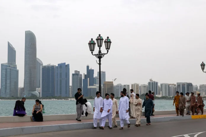 Ruptura dintre Arabia Saudită și Emiratele Arabe Unite și miza uriașă de 3 trilioane de dolari Ruptura dintre Arabia Saudită și Emiratele Arabe Unite și miza uriașă de 3 trilioane de dolari