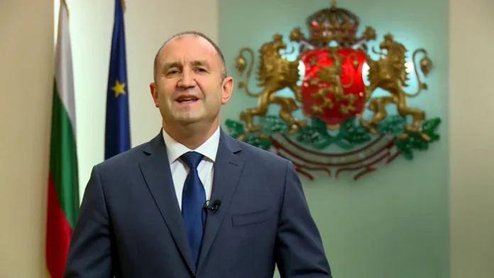Bulgaria își recapătă demnitatea! Rumen Radev a anunțat că țara sa nu mai participă la Coaliția de Voință care sprijină Ucraina Bulgaria își recapătă demnitatea! Rumen Radev a anunțat că țara sa nu mai participă la Coaliția de Voință care sprijină Ucraina