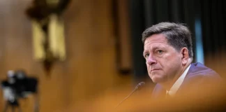 Trump impune un procuror ca șef al tuturor serviciilor secrete din SUA!