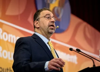 Daron Acemoglu, laureat Nobel pentru economie, teorie surprinzătoare. O țară cu oameni mai puțini și mai bătrâni poate deveni mai bogată!