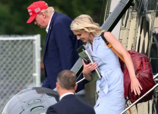 Noua favorită a lui Trump este tot blondă. Cine este Natalie Harp, femeia de 35 de ani, de care liderul SUA este nedespărțit!