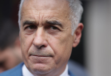Călin Georgescu, mesaj populist: zice să n-avem încredere în EURO, dar el deține în conturi sute de mii de euro!