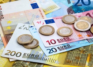 Numerarul rezistă în Europa. Valoarea bancnotelor euro aflate în circulație trece de 1.600 de miliarde