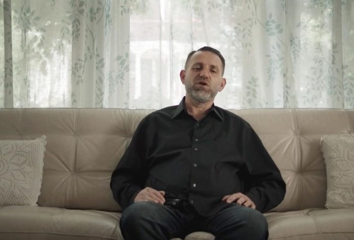 Povestea senzațională a unui informator vechi al CIA, arestat acum de ICE a lui Trump: ”Dacă ei cred că voi tăcea, se înșeală!” (ZIUANEWS) Povestea senzațională a unui informator vechi al CIA, arestat acum de ICE a lui Trump: ”Dacă ei cred că voi tăcea, se înșeală!” (ZIUANEWS)