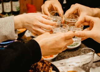 S-a dovedit științific că vinul e tipul de alcool cel mai puțin dăunător!