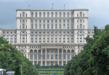 Bolojan are energie pentru Ucraina, românilor le cere economie. Luni seara Palatul Parlamentului iluminat în galben-albastru!
