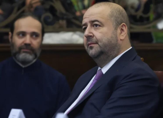 Judecătorul CCR Mihai Busuioc, fost șef la Curtea de Conturi, și-a donat apartamentul propriei fiice, ca să poată lua casă de la RAAPPS!