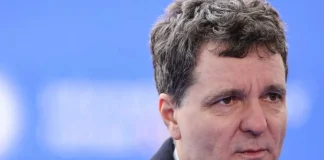 Nicușor Dan e mai ușor de suspendat decât Băsescu. Are nevoie de un partid al său! (COTIDIANUL)