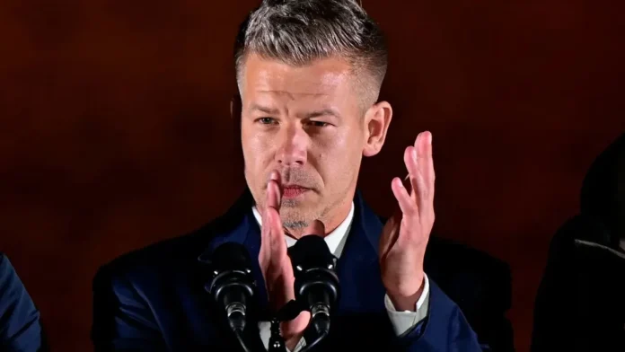 Peter Magyar ironizează dur administrația României: “Centrala nucleară de la Paks merge din plin, cea de la Cernavodă e închisă de 2 săptămâni deja!” Peter Magyar ironizează dur administrația României: “Centrala nucleară de la Paks merge din plin, cea de la Cernavodă e închisă de 2 săptămâni deja!”