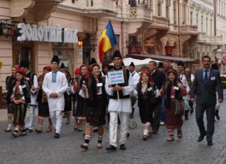Felicia Toma (Zorile Bucovinei, Cernăuți): Noi, românii din Ucraina, dorim doar să fim tratați precum ucrainenii în România!
