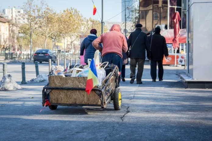 Economistul Bogdan Glăvan îl pune la zid pe Bolojan și explică de ce austeritatea nu e sustenabilă: ”Repetăm greșeala fatală din ceaușism!” Economistul Bogdan Glăvan îl pune la zid pe Bolojan și explică de ce austeritatea nu e sustenabilă: ”Repetăm greșeala fatală din ceaușism!”