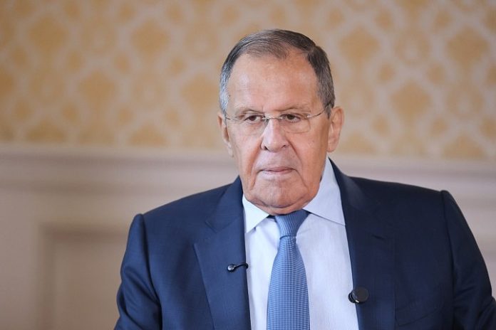 Lavrov, discurs fulminant în fața universitarilor! Pune la zid Occidentul Colectiv, ridiculizează potențialul inamicilor Rusiei și denunță nazismul reactivat în Ucraina Lavrov, discurs fulminant în fața universitarilor! Pune la zid Occidentul Colectiv, ridiculizează potențialul inamicilor Rusiei și denunță nazismul reactivat în Ucraina