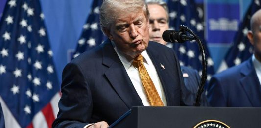 ZIUANEWS: SUA vrea să-și șteargă datoria publică de 40 de mii de miliarde de dolari. Îngroapă Trump economia mondială?!