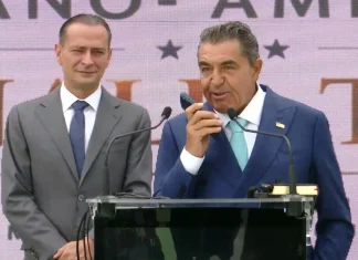 Zampolli, emisarul lui Trump, gesturi grandomane! L-a pus pe speaker pe Nicușor Dan, de față cu presa. Atmosferă de țară bananieră!