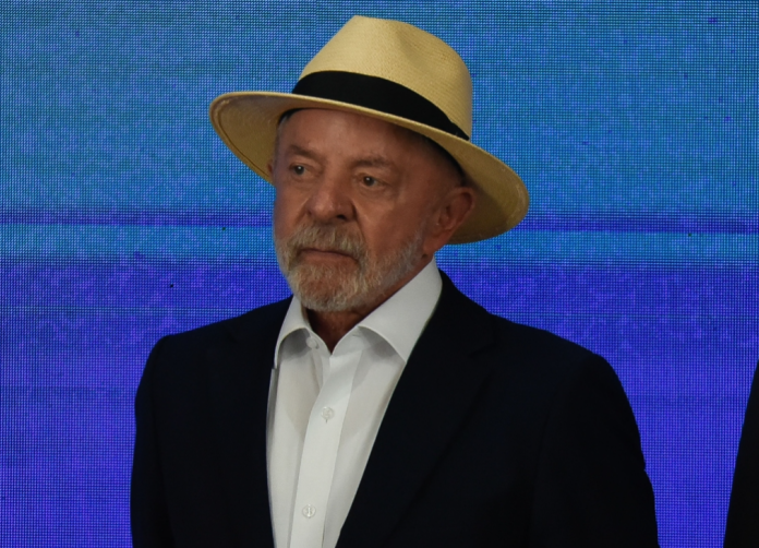 Lula al Braziliei, mesaj răsunător în campania electorală: ”Trump și America vor să ne colonizeze, să ne ia resursele, să ne fure viitorul și să ne lase în praf!” Lula al Braziliei, mesaj răsunător în campania electorală: ”Trump și America vor să ne colonizeze, să ne ia resursele, să ne fure viitorul și să ne lase în praf!”