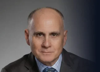 Un ex-ofițer superior CIA, conectat la proiectul Centrului de Date AI de la Luna, are afaceri în România