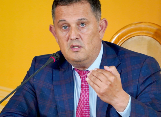 “UE a înfrânt pentru că nu mai are lideri. Am ajuns să cumpărăm gazul cu 1500 de $ mia de mc, Putin ni-l vindea cu 150 de $!”