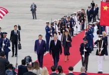 Xi Jinping, mesaj reciproc-pozitiv la aterizarea în SUA: ”Marea renaştere a naţiunii chineze şi obiectivul de a reda Americii măreţia sa, pot merge perfect mână în mână”!”