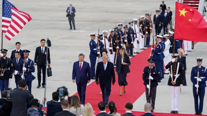 Xi Jinping, mesaj reciproc-pozitiv la aterizarea în SUA: ”Marea renaştere a naţiunii chineze şi obiectivul de a reda Americii măreţia sa, pot merge perfect mână în mână”!” Xi Jinping, mesaj reciproc-pozitiv la aterizarea în SUA: ”Marea renaştere a naţiunii chineze şi obiectivul de a reda Americii măreţia sa, pot merge perfect mână în mână”!”