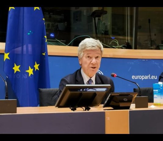 Jeffrey Sachs dă de pământ cu liderii UE: “Voi nu apărați Ucraina, ci o distrugeți. Nu mai umiliți Rusia!” (INPOLITICS)