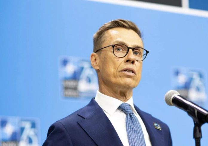 POLITICO: UE este obligată să găsească un canal direct de discuții cu Rusia. Cine ar putea fi negociatorul agreat de Putin! POLITICO: UE este obligată să găsească un canal direct de discuții cu Rusia. Cine ar putea fi negociatorul agreat de Putin!