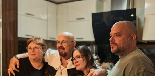 Adrian Daminescu. 70 de ani de cântec. Restul e viață.