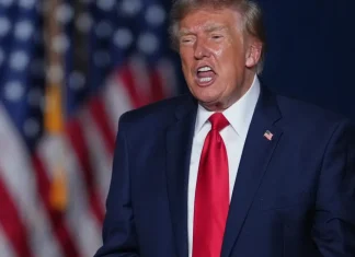 Duelul Trump-Obama animă campania electorală din SUA!