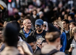 5,1 milioane de români trăiesc și muncesc în țări din Europa. Care e populația actuală a României! (G4Media)